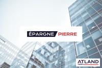 Logo SCPI Epargne Pierre avec des immeubles futuristes