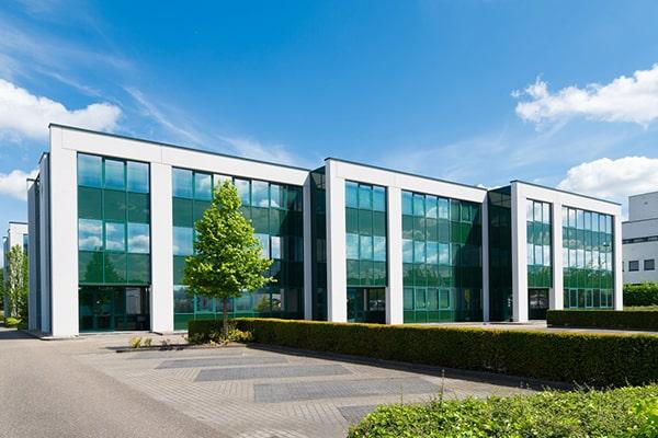 Immeuble de bureaux modernes